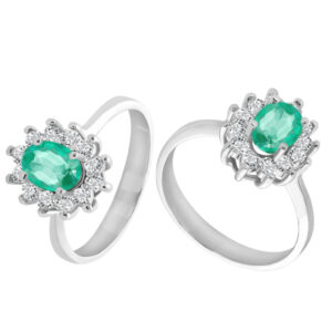 Sortija Oro Blanco 1 Esmeralda Talla Oval 12 Diamantes Talla Brillante.